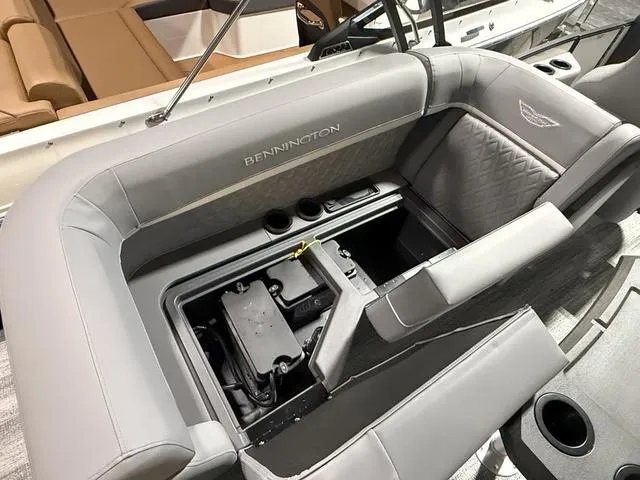 Slide: The Image of Bennington M Quad Bench 22 MFB Tritoon 2025 - 25