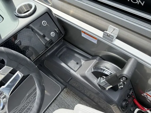 Slide: The Image of Bennington M Quad Bench 24 MFB Tritoon 2025 - 17