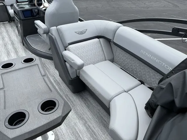 Slide: The Image of Bennington M Quad Bench 22 MFB Tritoon 2025 - 24