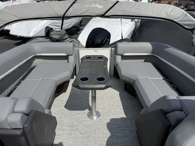 Slide: The Image of Bennington M Quad Bench 22 MFB Tritoon 2025 - 25