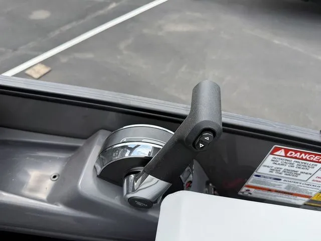 Slide: The Image of Bennington M Quad Bench 22 MFB Tritoon 2025 - 23