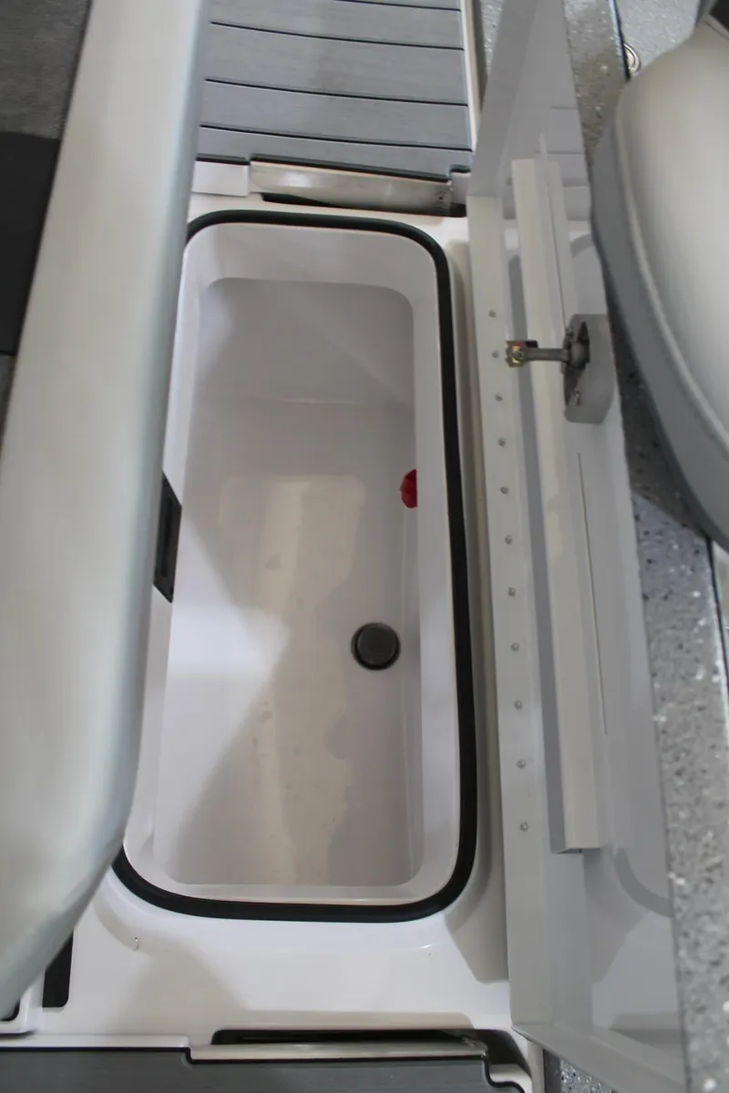 Slide: The Image of Vexus ACX2150 2025 - 32