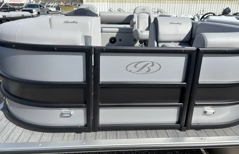 Slide: The Image of Bentley Pontoons Legacy 200 Swingback 2025 - 1