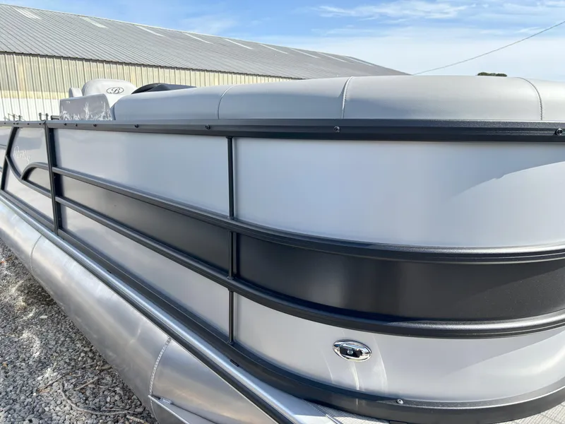 Slide: The Image of Bentley Pontoons Legacy 200 Swingback 2025 - 13