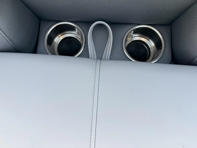 Slide: The Image of Bentley Pontoons Legacy 200 Swingback 2025 - 18