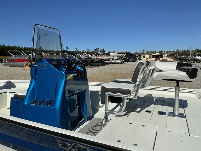 Slide: The Image of Excel Bay Pro 203 203 ELITE 2025 - 9