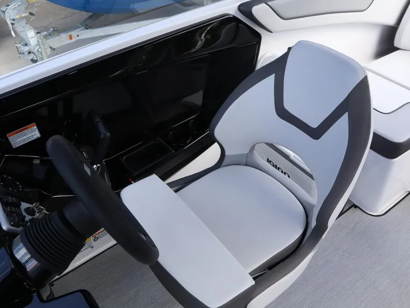 Slide: The Image of Yamaha AR220 2025 - 17