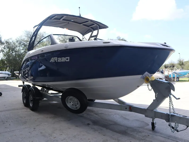 Slide: The Image of Yamaha AR220 2025 - 3