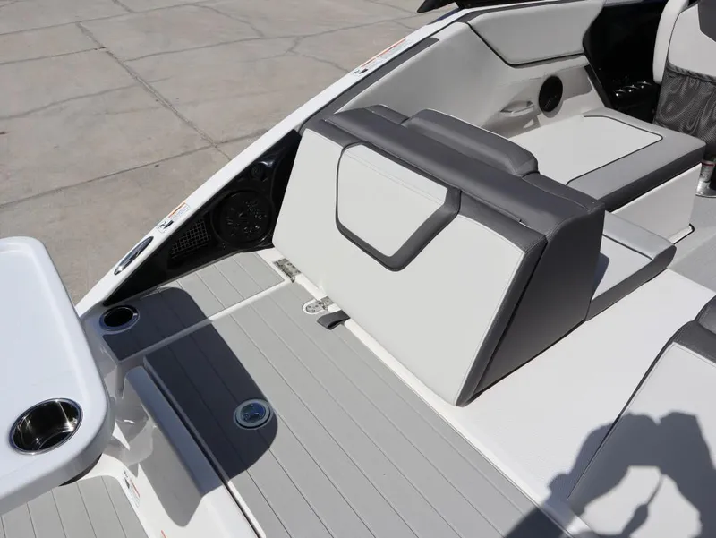 Slide: The Image of Yamaha AR250 2025 - 12