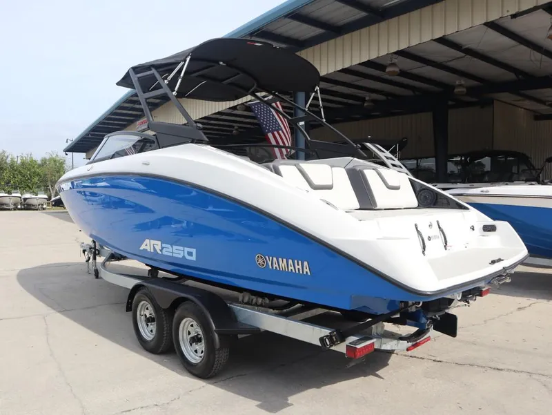 Slide: The Image of Yamaha AR250 2025 - 4