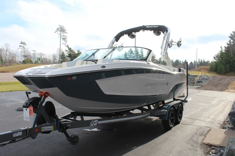 Slide: The Image of MasterCraft XT20 2025 - 3