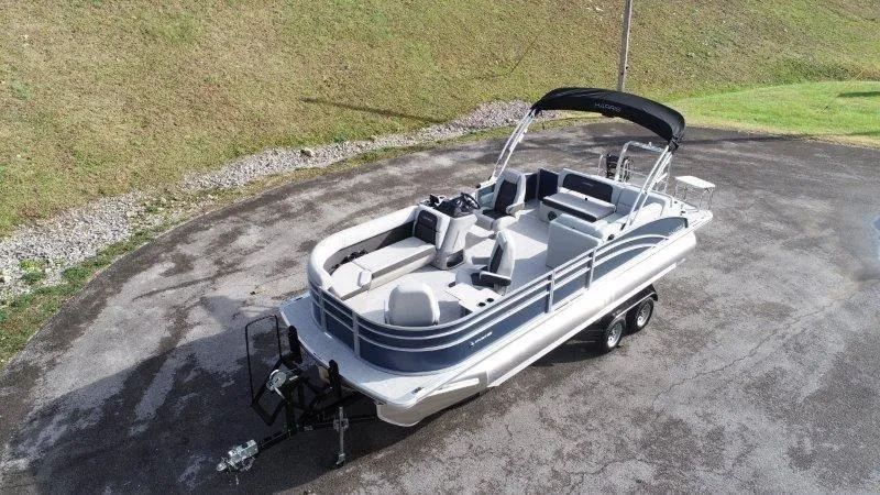 Slide: The Image of Harris Cruiser 230 SL 2025 - 114