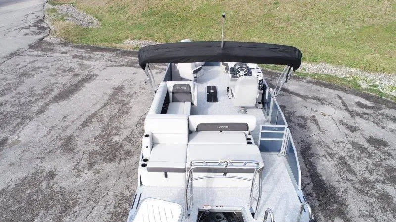 Slide: The Image of Harris Cruiser 230 SL 2025 - 2