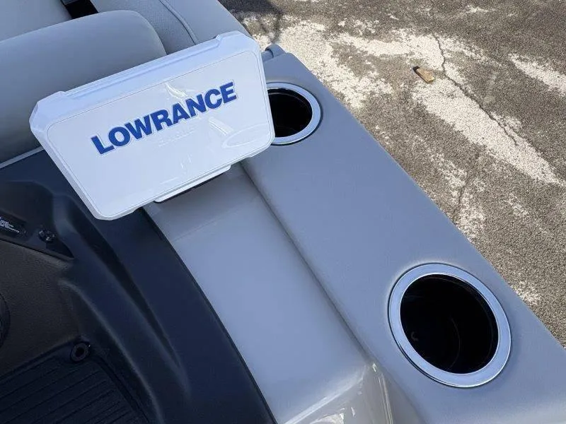 Slide: The Image of Harris Cruiser 230 SL 2025 - 33