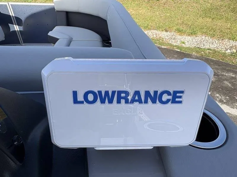 Slide: The Image of Harris Cruiser 230 SL 2025 - 37