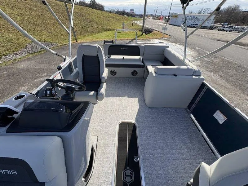 Slide: The Image of Harris Cruiser 230 SL 2025 - 41