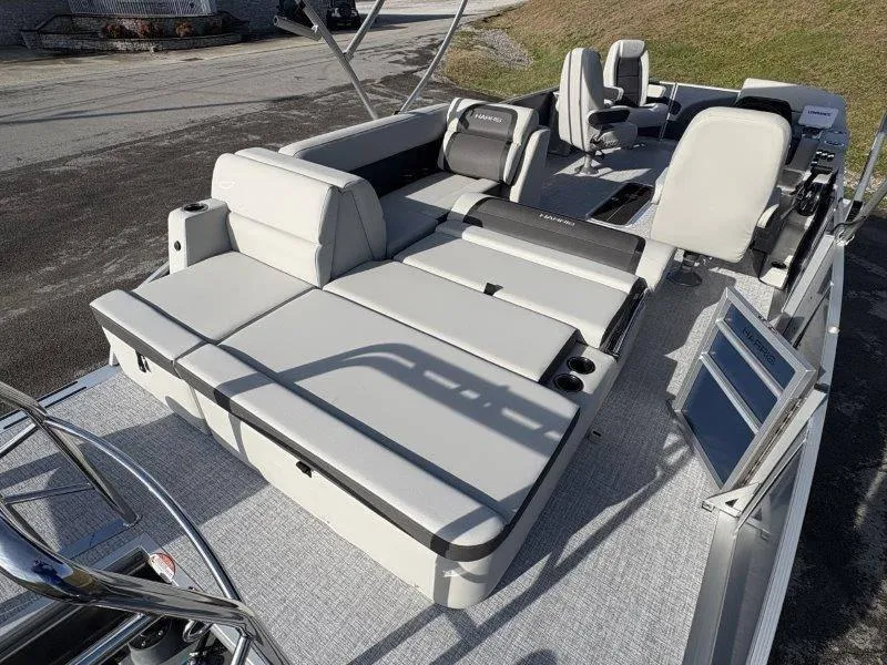 Slide: The Image of Harris Cruiser 230 SL 2025 - 52