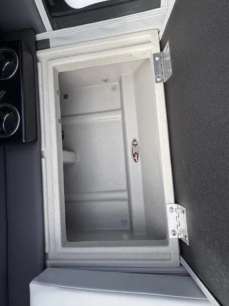 Slide: The Image of Harris Cruiser 230 SL 2025 - 58