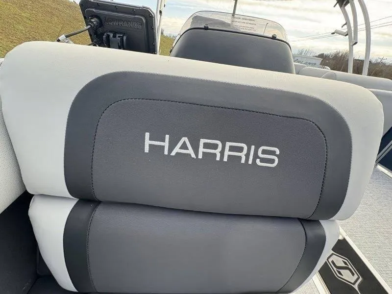 Slide: The Image of Harris Cruiser 230 SL 2025 - 60