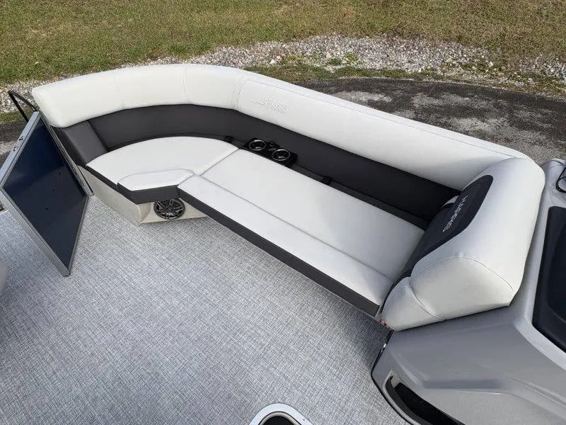 Slide: The Image of Harris Cruiser 230 SL 2025 - 61