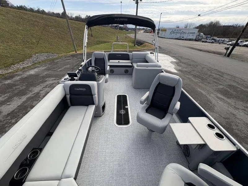 Slide: The Image of Harris Cruiser 230 SL 2025 - 63