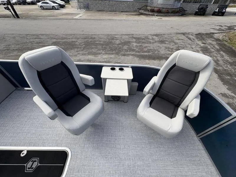 Slide: The Image of Harris Cruiser 230 SL 2025 - 74