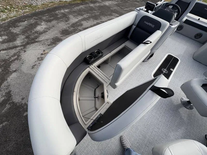 Slide: The Image of Harris Cruiser 230 SL 2025 - 78