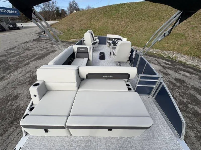 Slide: The Image of Harris Cruiser 230 SL 2025 - 79