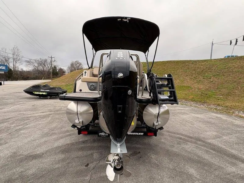 Slide: The Image of Harris Solstice 250 SL 2025 - 22