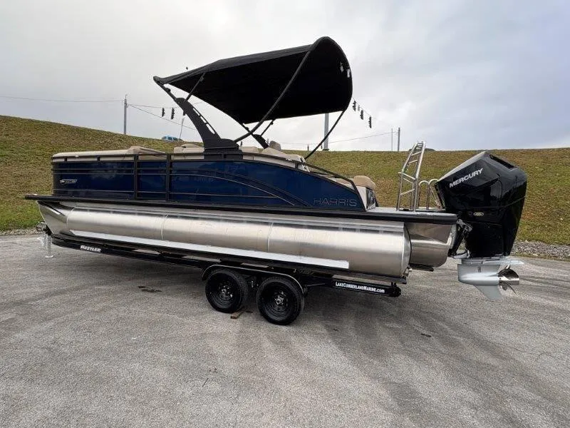 Slide: The Image of Harris Solstice 250 SL 2025 - 25