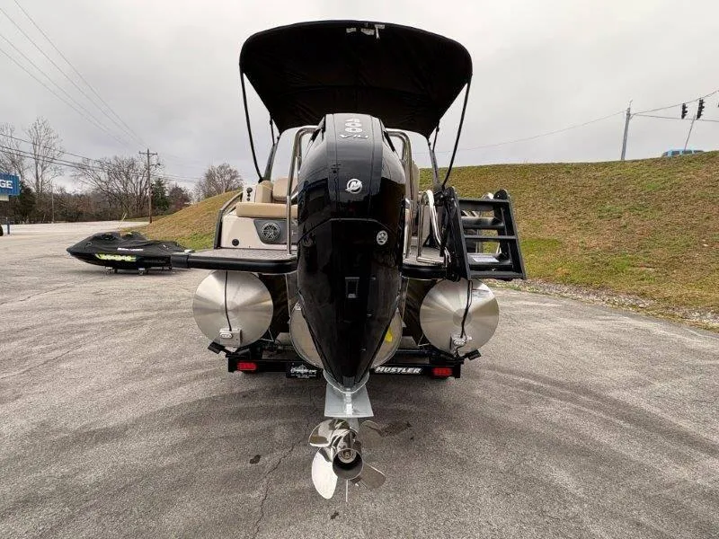 Slide: The Image of Harris Solstice 250 SL 2025 - 27