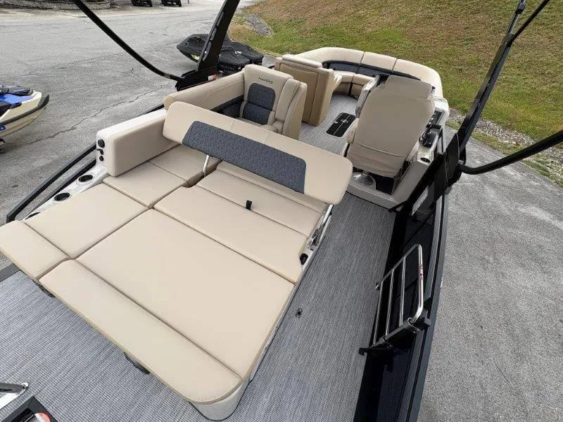 Slide: The Image of Harris Solstice 250 SL 2025 - 50