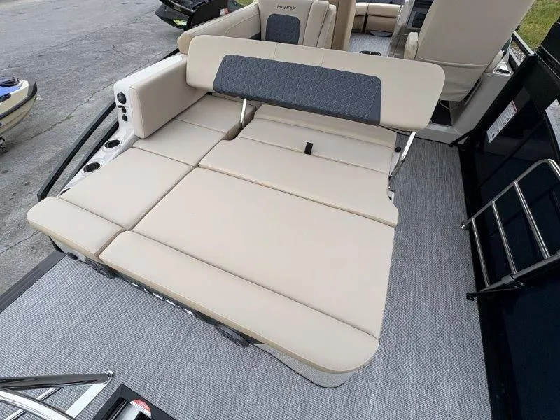 Slide: The Image of Harris Solstice 250 SL 2025 - 51