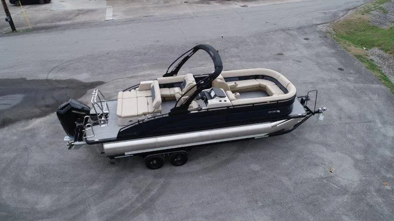 Slide: The Image of Harris Solstice 250 SL 2025 - 7