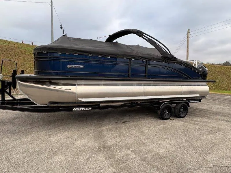 Slide: The Image of Harris Solstice 250 SL 2025 - 74