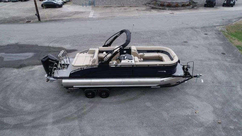 Slide: The Image of Harris Solstice 250 SL 2025 - 8