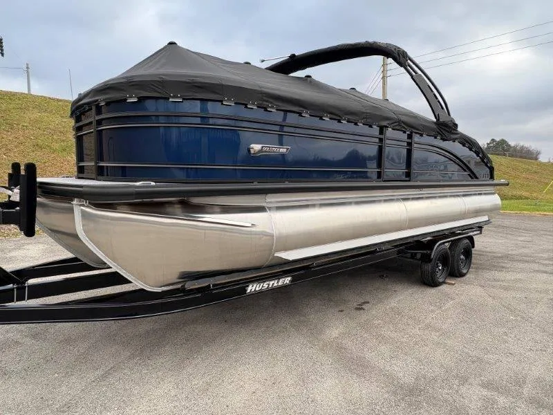 Slide: The Image of Harris Solstice 250 SL 2025 - 84