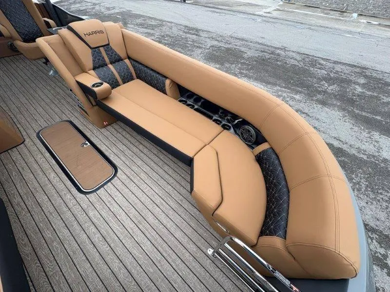 Slide: The Image of Harris GRAND MARINER 250 SLDH 2025 - 150