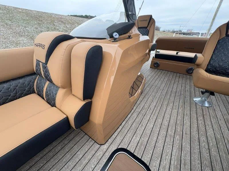 Slide: The Image of Harris GRAND MARINER 250 SLDH 2025 - 151