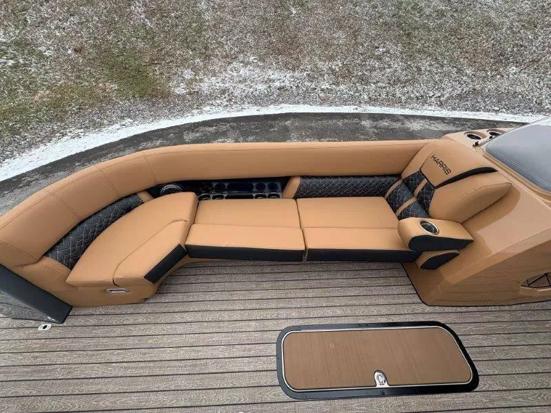 Slide: The Image of Harris GRAND MARINER 250 SLDH 2025 - 152