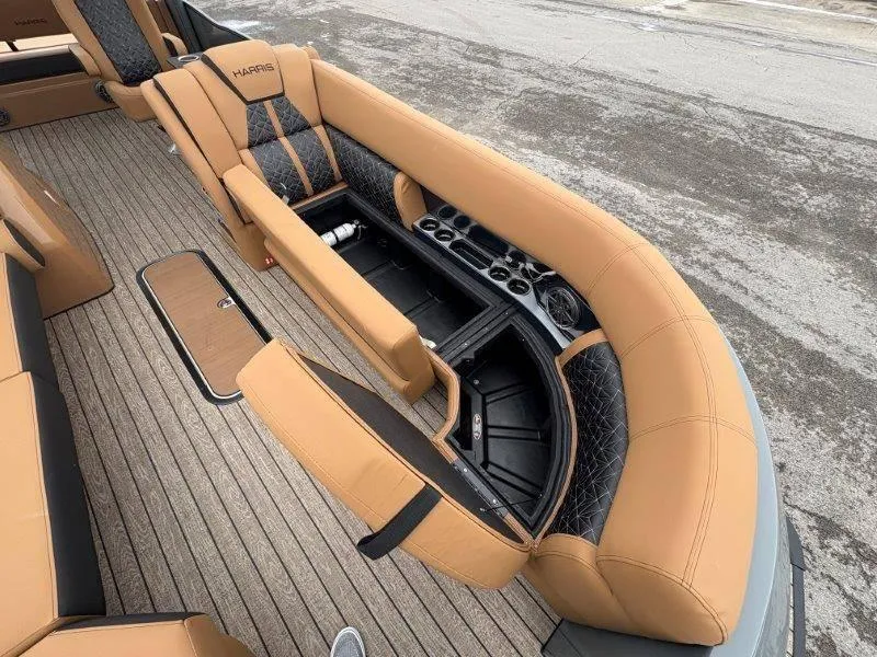 Slide: The Image of Harris GRAND MARINER 250 SLDH 2025 - 155