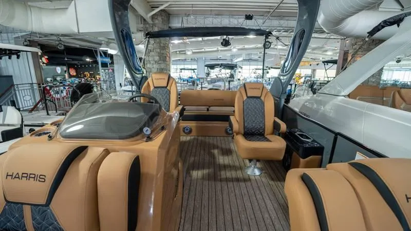 Slide: The Image of Harris GRAND MARINER 250 SLDH 2025 - 16