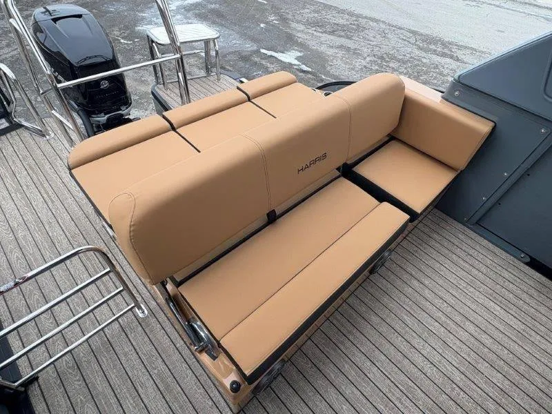 Slide: The Image of Harris GRAND MARINER 250 SLDH 2025 - 170