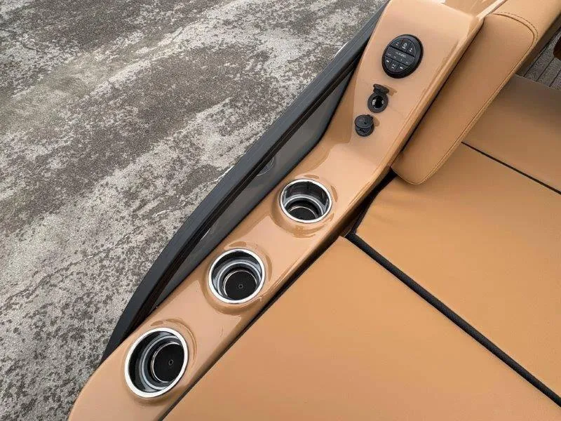 Slide: The Image of Harris GRAND MARINER 250 SLDH 2025 - 173