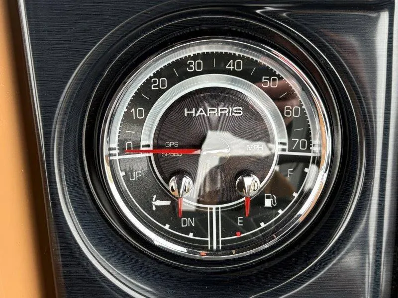 Slide: The Image of Harris GRAND MARINER 250 SLDH 2025 - 187