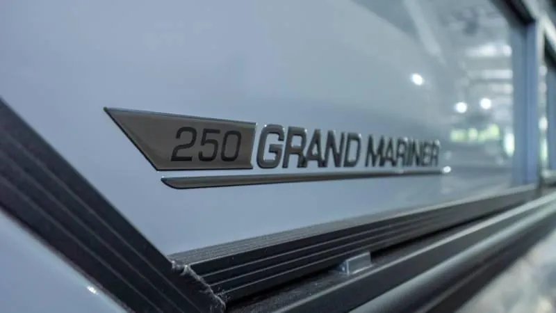 Slide: The Image of Harris GRAND MARINER 250 SLDH 2025 - 32