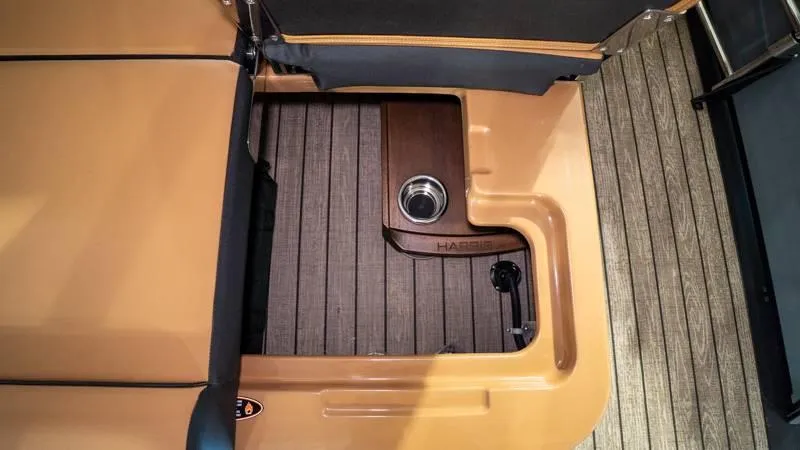 Slide: The Image of Harris GRAND MARINER 250 SLDH 2025 - 69