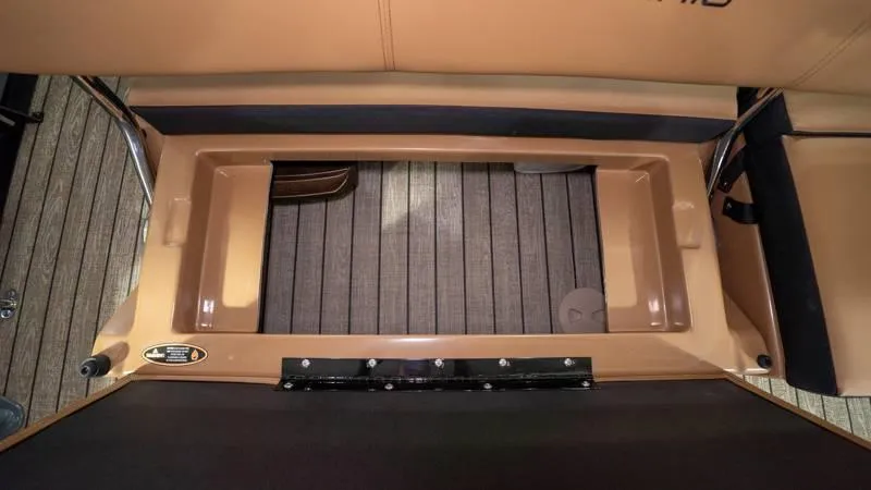 Slide: The Image of Harris GRAND MARINER 250 SLDH 2025 - 73