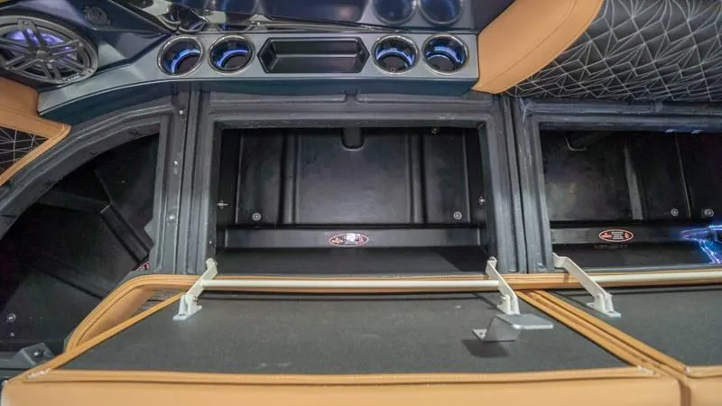 Slide: The Image of Harris GRAND MARINER 250 SLDH 2025 - 88