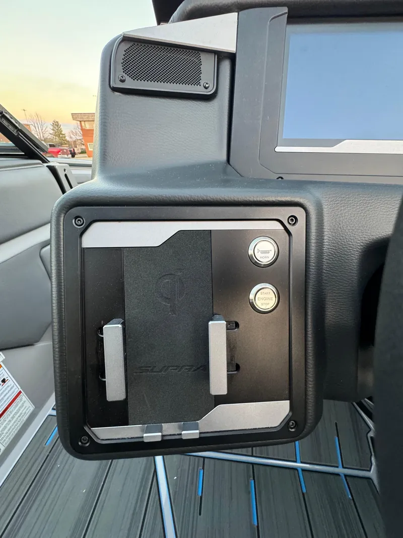 Slide: The Image of Supra SL 2025 - 30